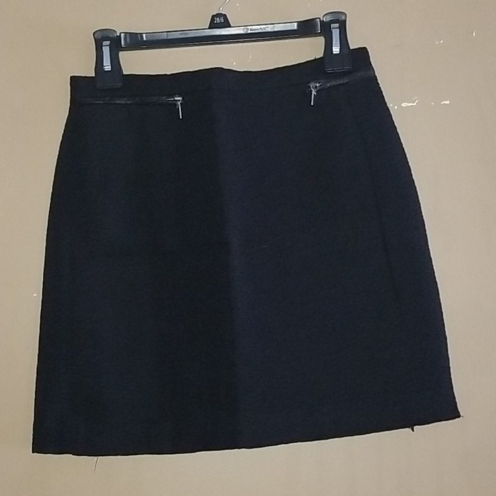 H&M Black Mini Skirt